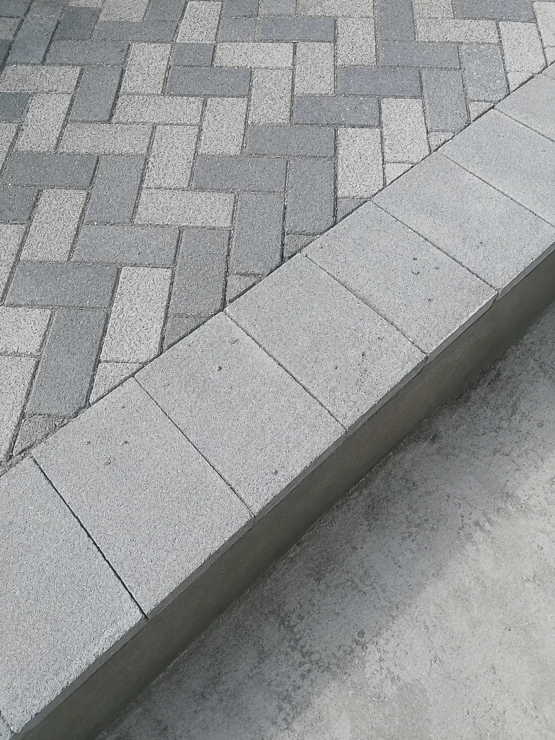Adoquines de concreto en patrón